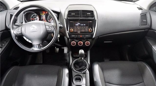 Left hand drive CITROEN C4 AIRCROSS 1.6HDI 115 2WD Live Edition Spanish Reg